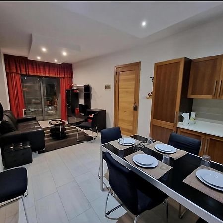 Bugibba Central Modern Apartment St. Paul's Bay Ngoại thất bức ảnh
